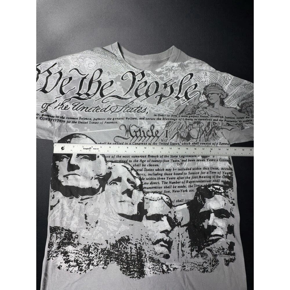 Liquid Blue "We The People" Graphic T-shirt Size Large Constitution Mt. Rushmore